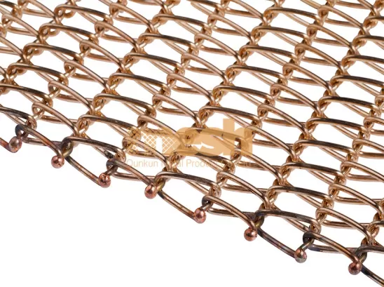 Decorate Conveyor Belt: Fashion Cutting Edge Ornaments