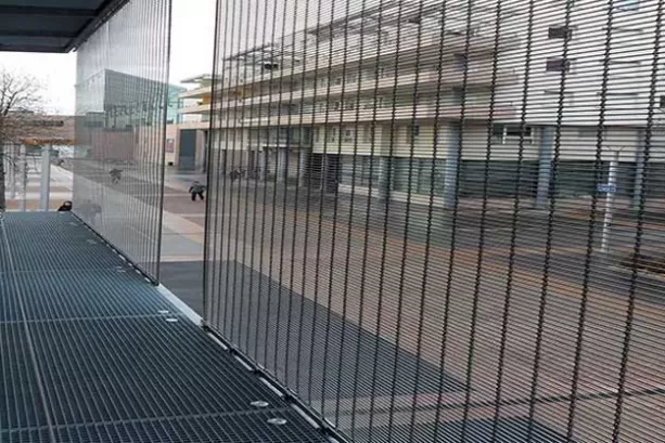 Decorative mesh metal drapery used in architectural