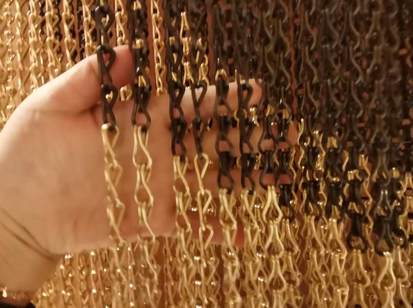 Chain Link Curtain – Lightweight, Decorative, and Functional Space Divider