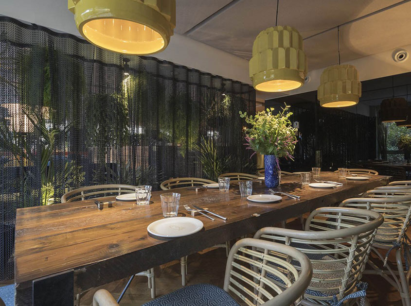 How to Select Stainless Steel Wire Mesh for Middle East Applications?cid=9