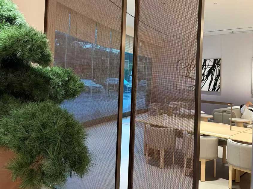 How Decorative Wire Mesh Improves Building Design How Decorative Wire Mesh Improves Building Design