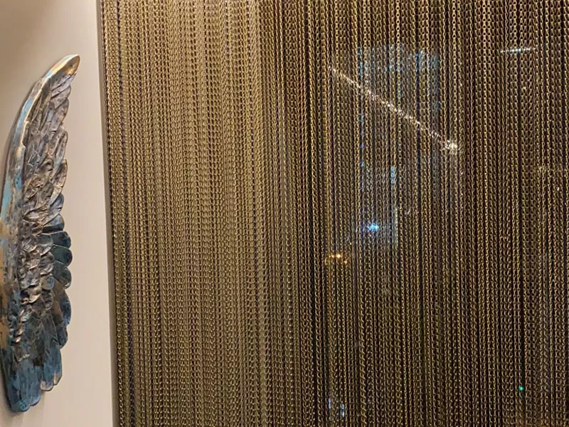 Chain Link Curtain - Russia