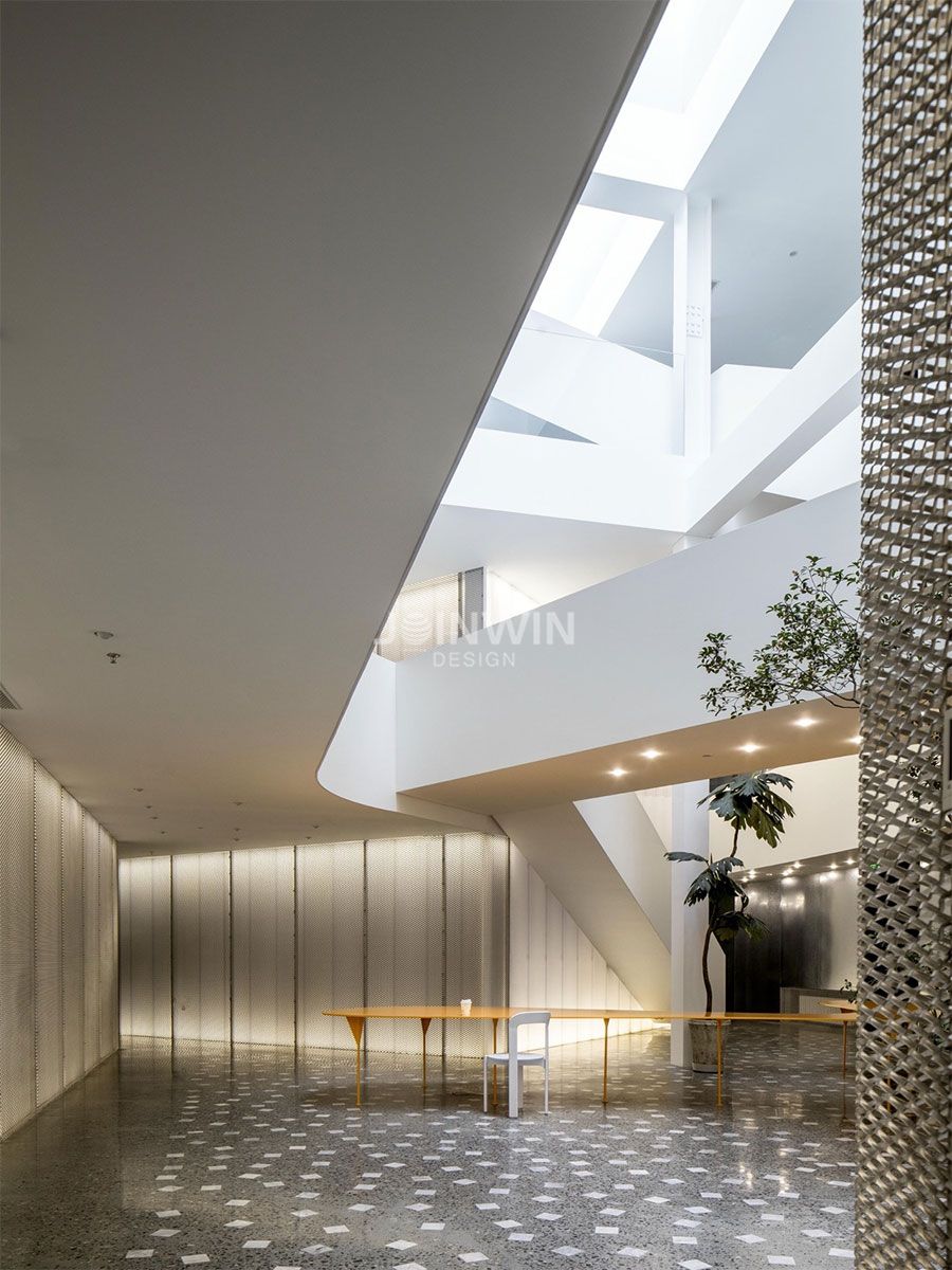 Architectural Wire Mesh for Facades, Ceilings and Interiors: Design Applications Guide Architectural Wire Mesh for Facades, Ceilings and Interiors: Design Applications Guide